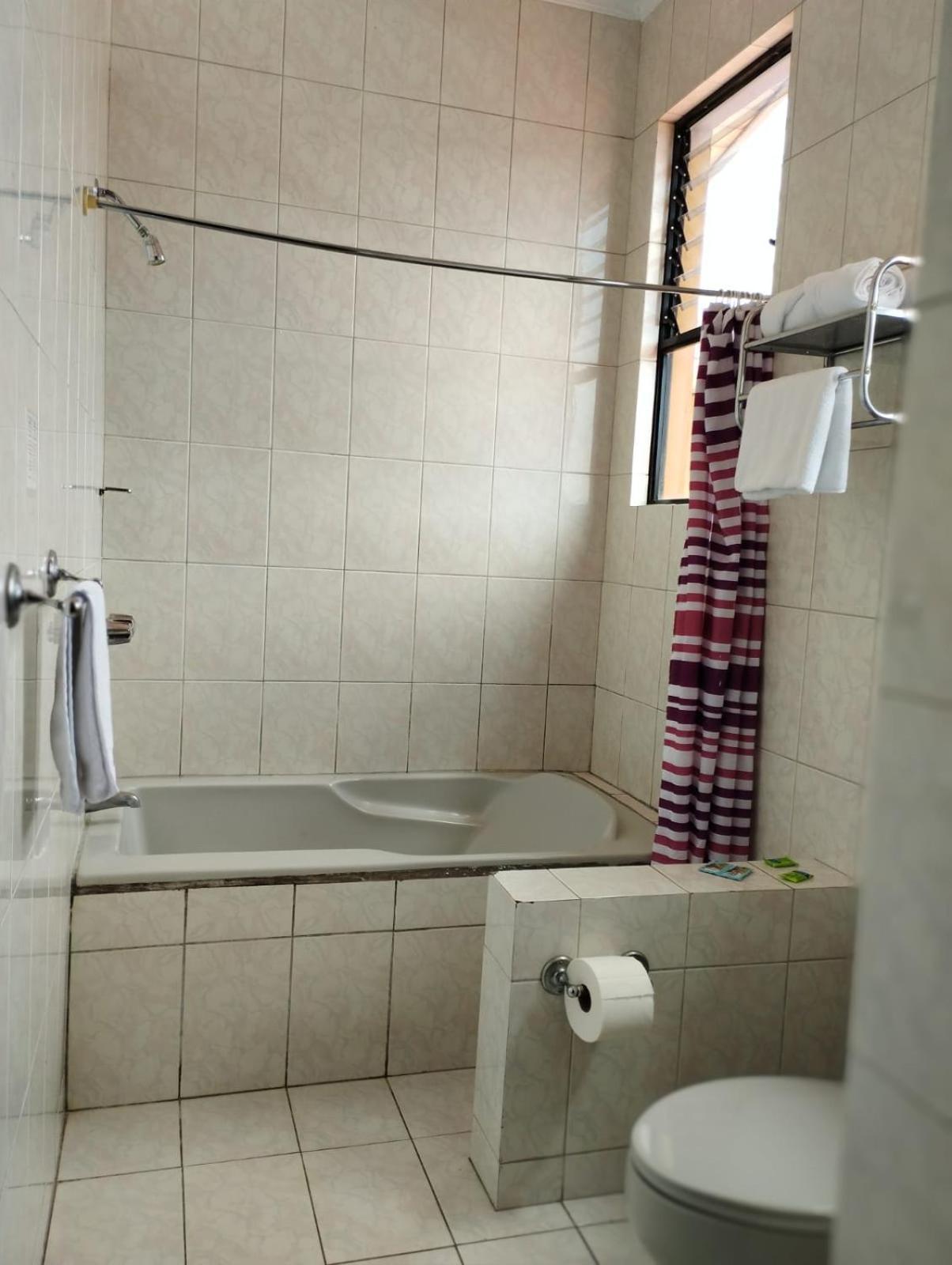 Hotel Valladolid Heredia Dış mekan fotoğraf